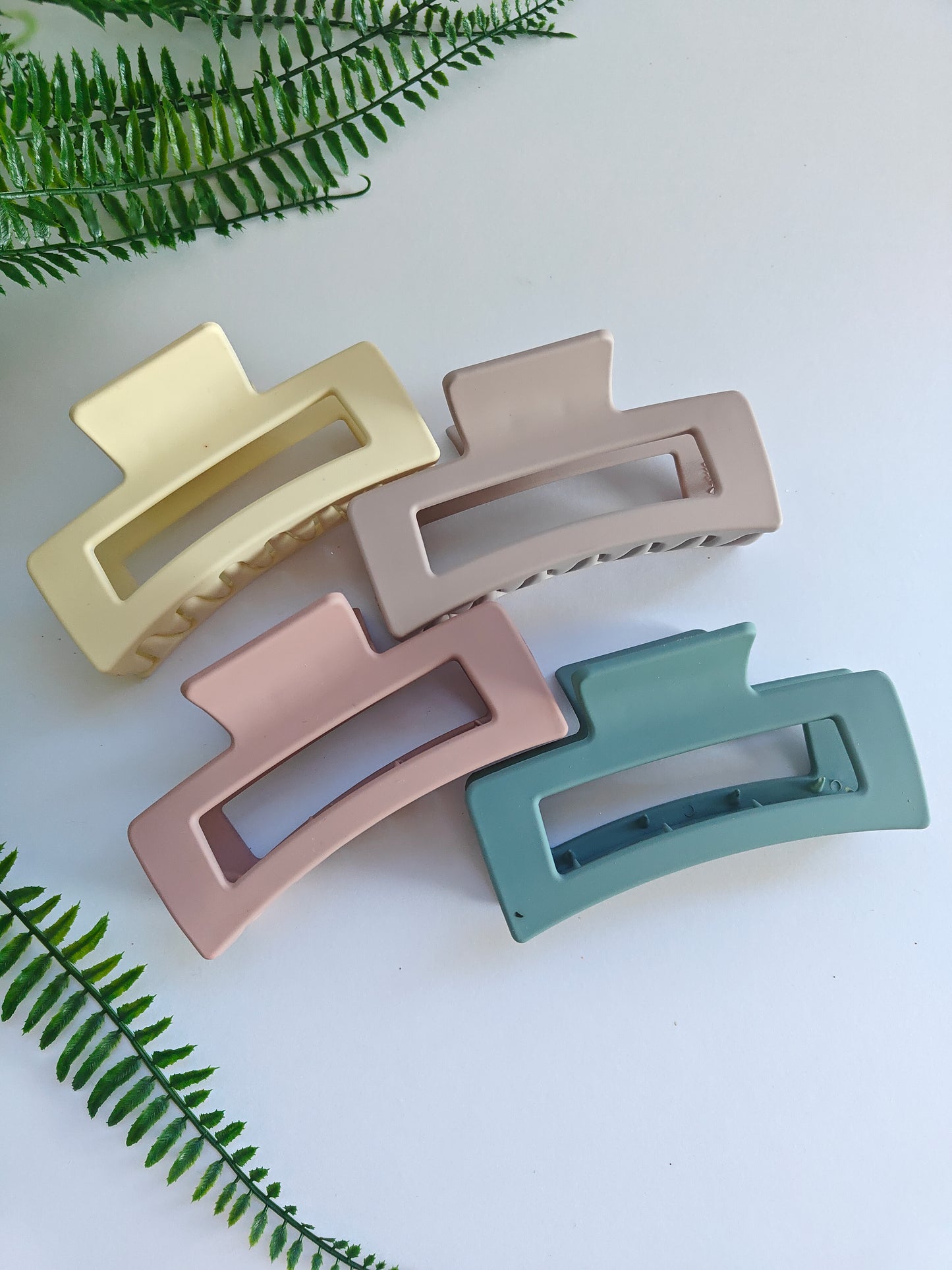Large Hair Claw Clips (Matte)